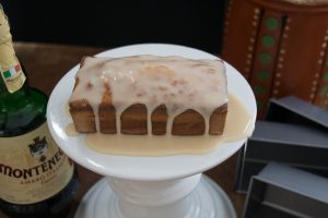 Almond Cake Glazed